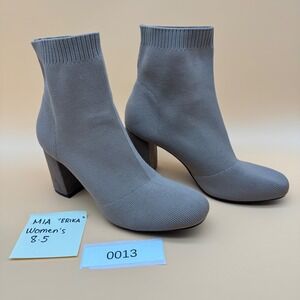 MIA Erika Knit Sock stretchy Boots Block Heel Taupe Women's Size 8.5 (013)
